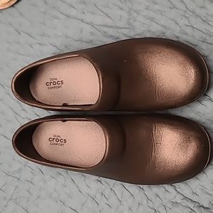 Crocs Neria Pro Clog women's work slip-resistant black non-slip 9 Dual Comfort